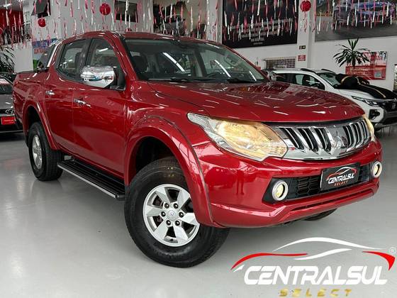 MITSUBISHI L200 TRITON 2.4 16V TURBO DIESEL SPORT HPE CD 4P 4X4 AUTOMÁTICO
